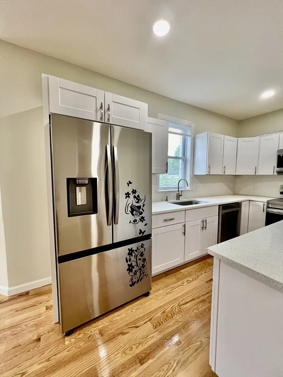 3 bed, 1 bath apartment for rent at 51 Paris Unit 2, Everett — photo 4 of 14