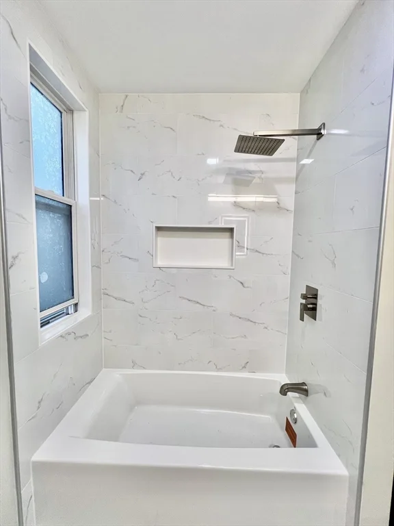 3 bed, 1 bath apartment for rent at 51 Paris Unit 2, Everett — photo 12 of 14
