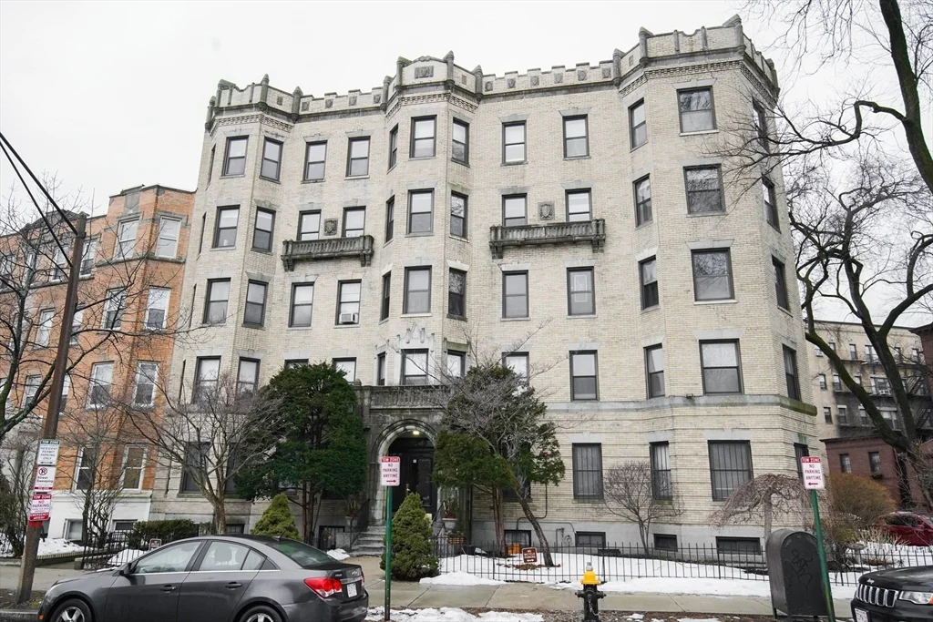 1 bed, 1 bath apartment for rent at 51 Park Dr Unit 10, Fenway — photo 10 of 10