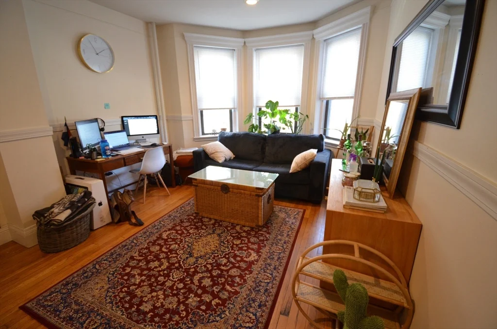 1 bed, 1 bath apartment for rent at 51 Park Dr Unit 10, Fenway