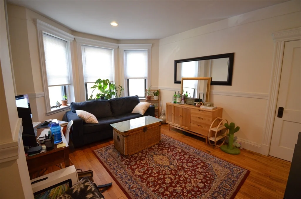 1 bed, 1 bath apartment for rent at 51 Park Dr Unit 10, Fenway — photo 2 of 10