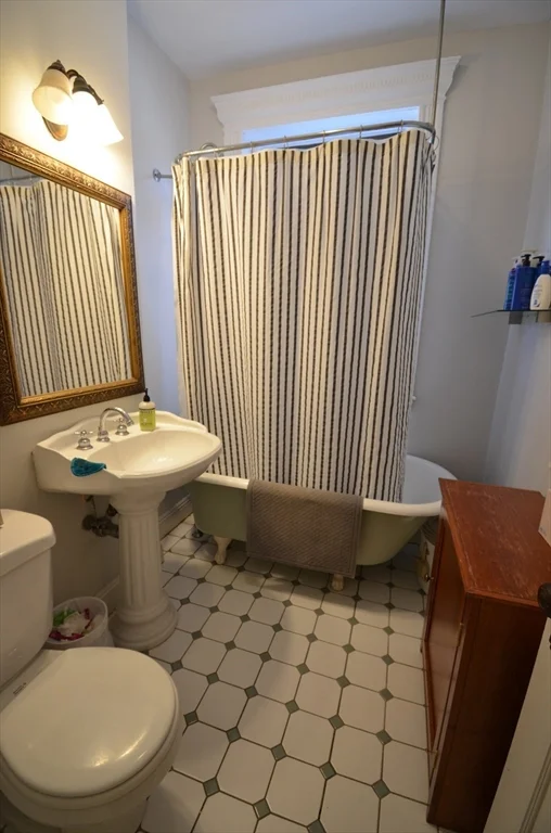 1 bed, 1 bath apartment for rent at 51 Park Dr Unit 10, Fenway — photo 5 of 10