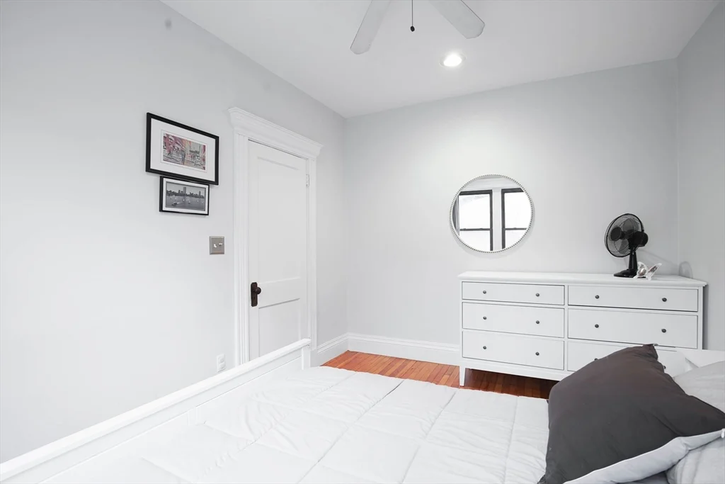 1 bed, 1 bath apartment for rent at 51 Park Dr Unit 10, Fenway — photo 7 of 10