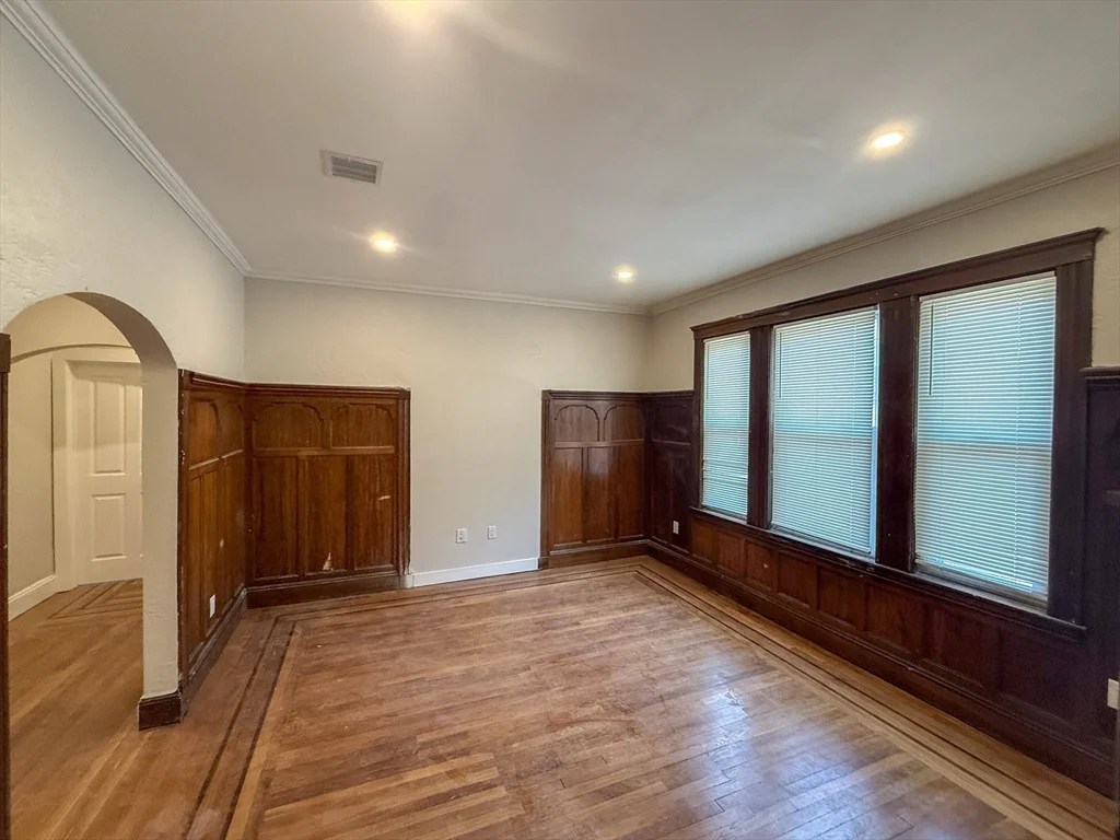 5 bed, 2 bath apartment for rent at 51 Pasadena Unit 2, Dorchester — photo 4 of 15
