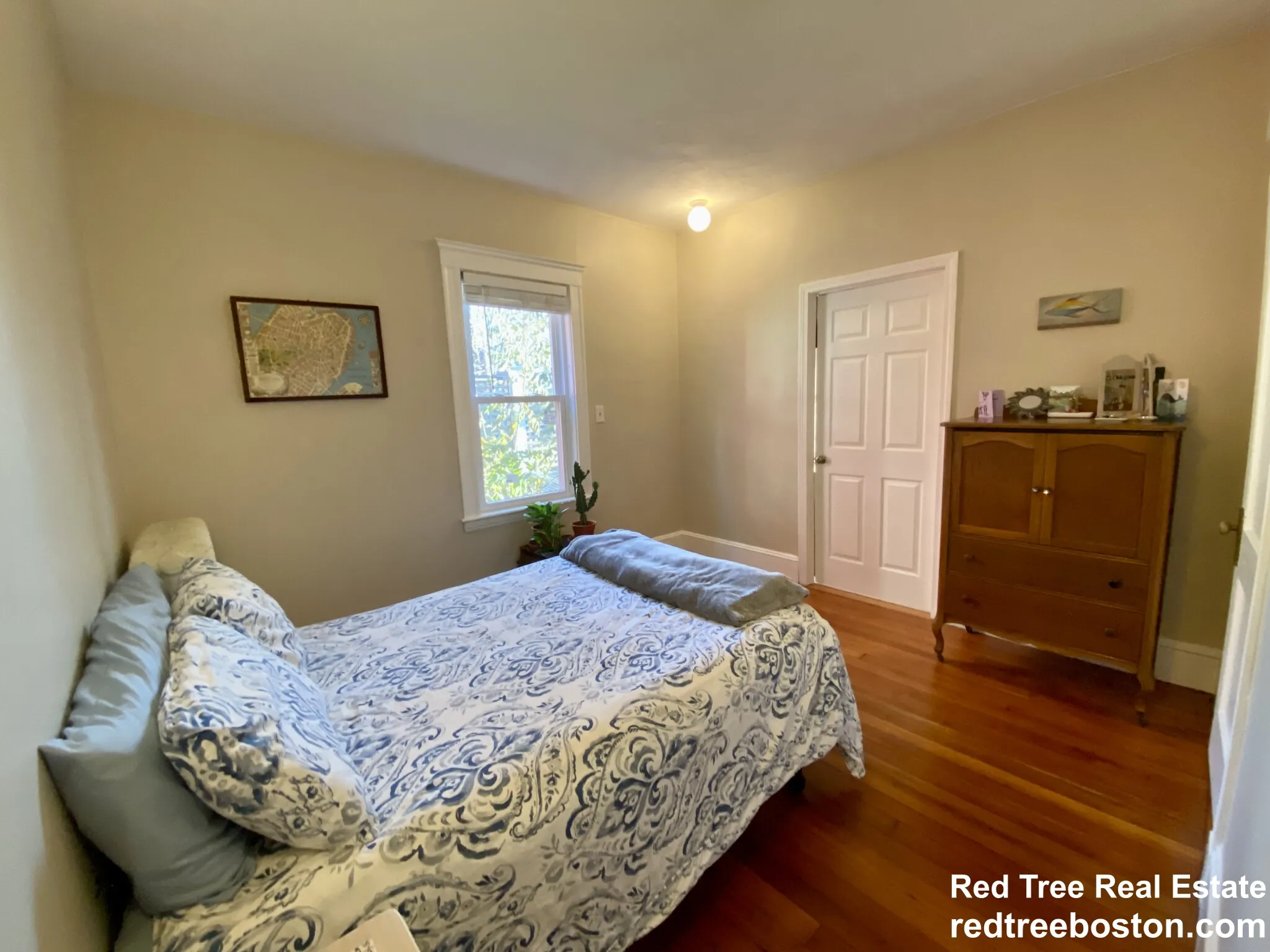 2.5 bed, 1 bath apartment for rent at 51 Patten St Unit 1, Jamaica Plain — photo 8 of 16