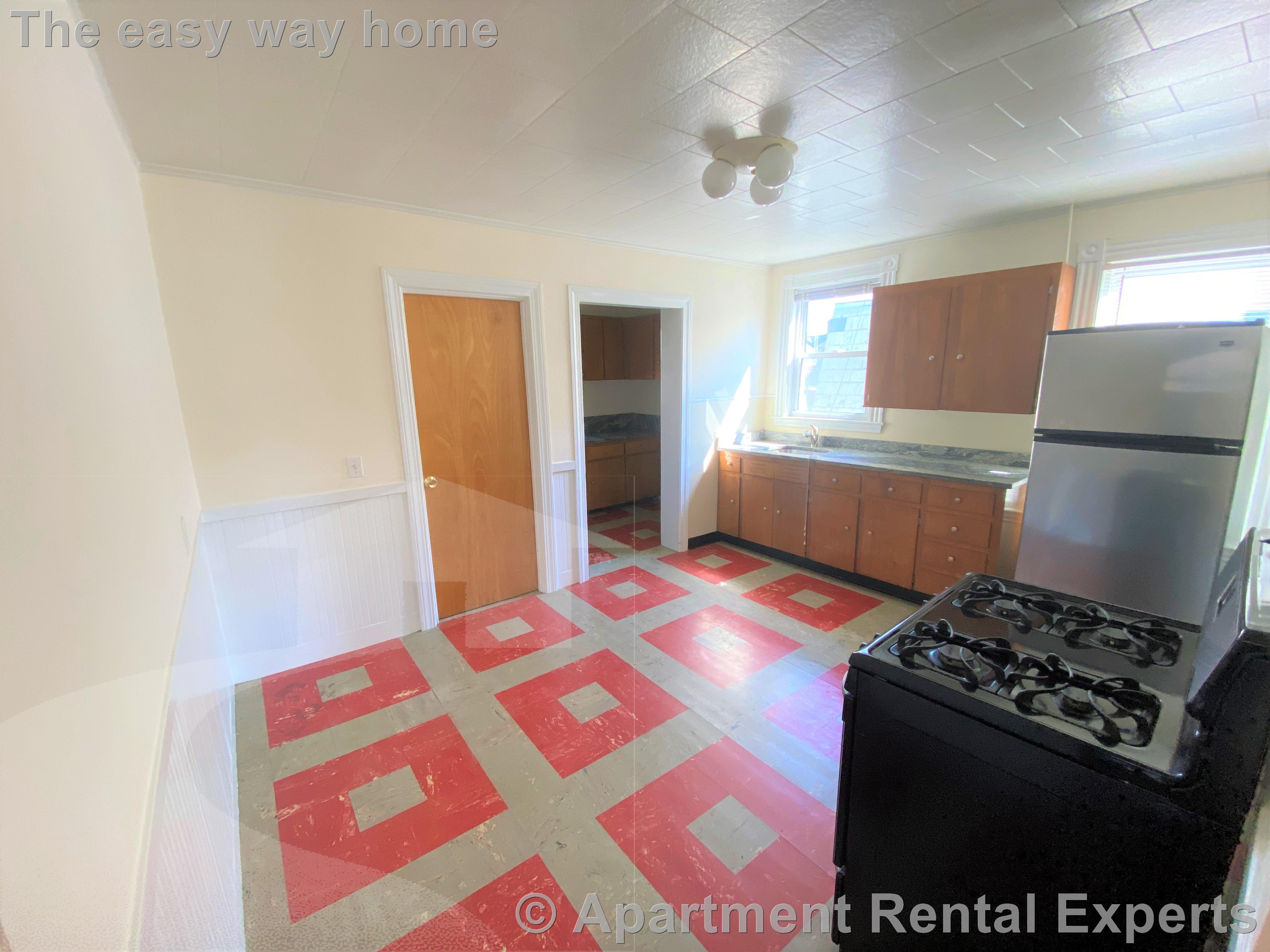 2 bed, 1 bath apartment for rent at 51 Pearson Ave Unit 3, Davis Square — photo 5 of 25