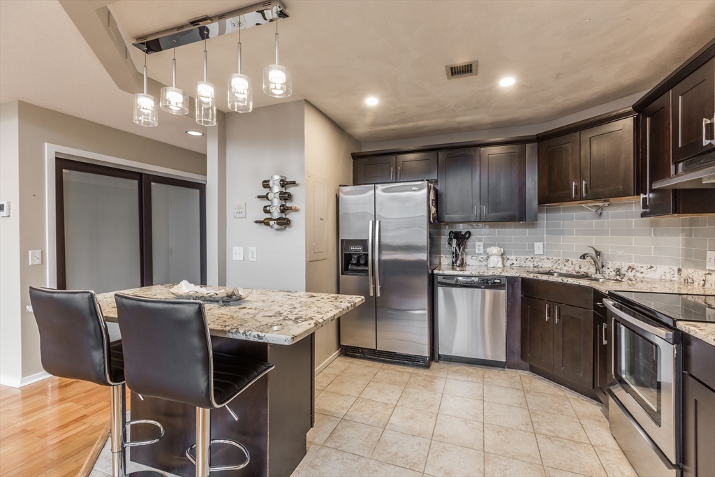 2 bed, 2 bath apartment for rent at 51 Pettee St Unit 28, Newton Upper Falls — photo 6 of 14