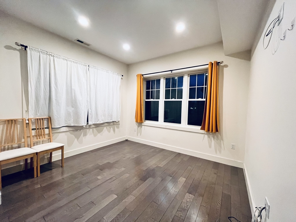 2 bed, 2 bath apartment for rent at 51 Pitman St Unit 02, Spring Hill — photo 5 of 14