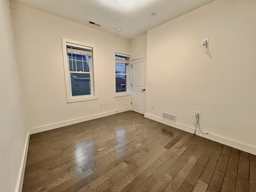 2 bed, 2 bath apartment for rent at 51 Pitman St Unit 02, Spring Hill — photo 7 of 14