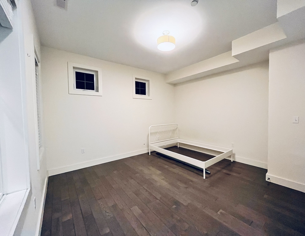 2 bed, 2 bath apartment for rent at 51 Pitman St Unit 02, Spring Hill — photo 10 of 14