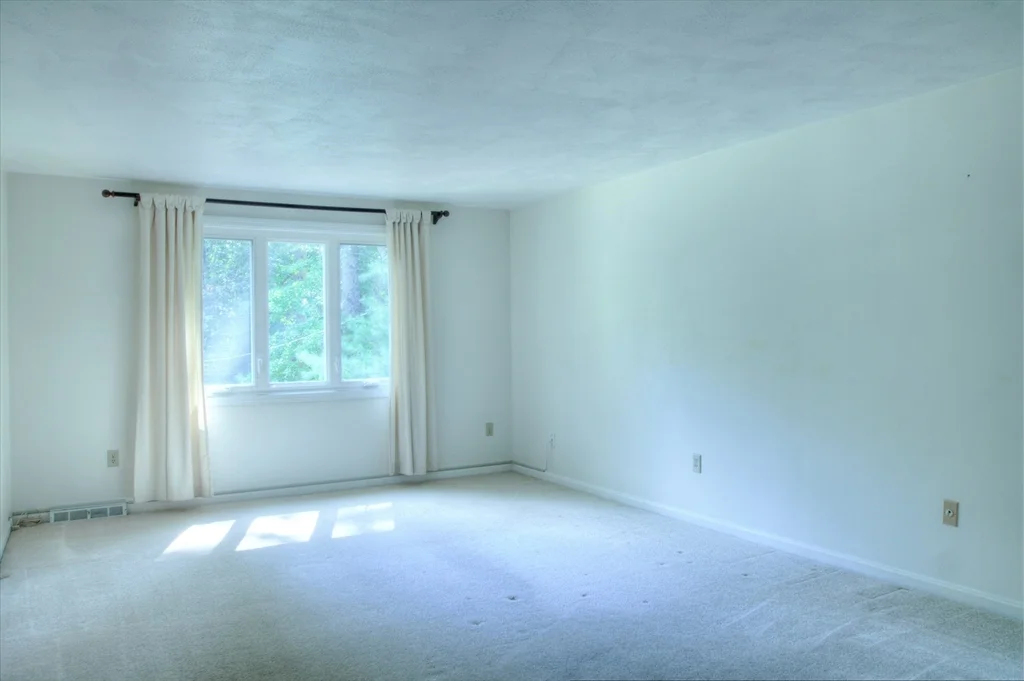 3 bed, 2 bath apartment for rent at 51 Pleasant St, Westford — photo 24 of 25