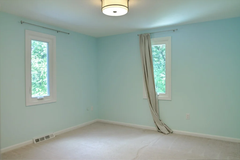 3 bed, 2 bath apartment for rent at 51 Pleasant St, Westford — photo 22 of 25