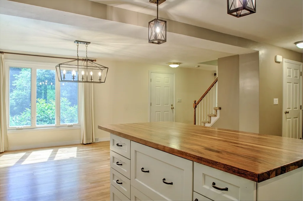 3 bed, 2 bath apartment for rent at 51 Pleasant St, Westford — photo 11 of 25