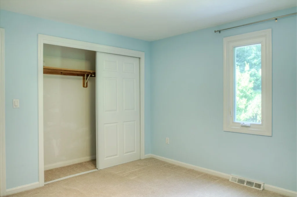 3 bed, 2 bath apartment for rent at 51 Pleasant St, Westford — photo 23 of 25