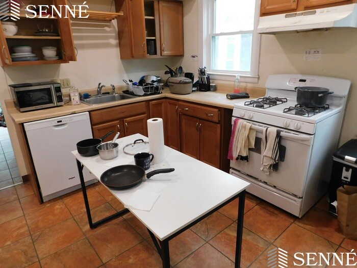 4.5 bed, 2 bath apartment for rent at 51 Porter Rd Unit 1, North Cambridge