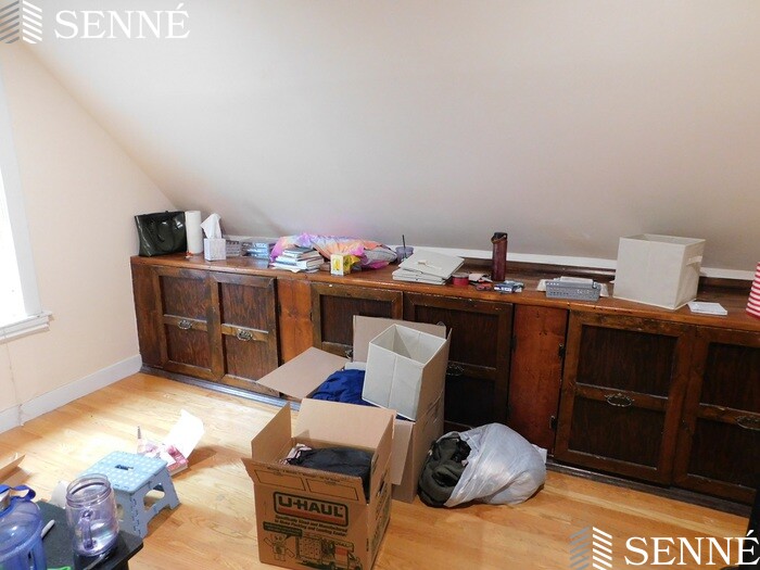 4.5 bed, 2 bath apartment for rent at 51 Porter Rd Unit 51, North Cambridge — photo 9 of 12