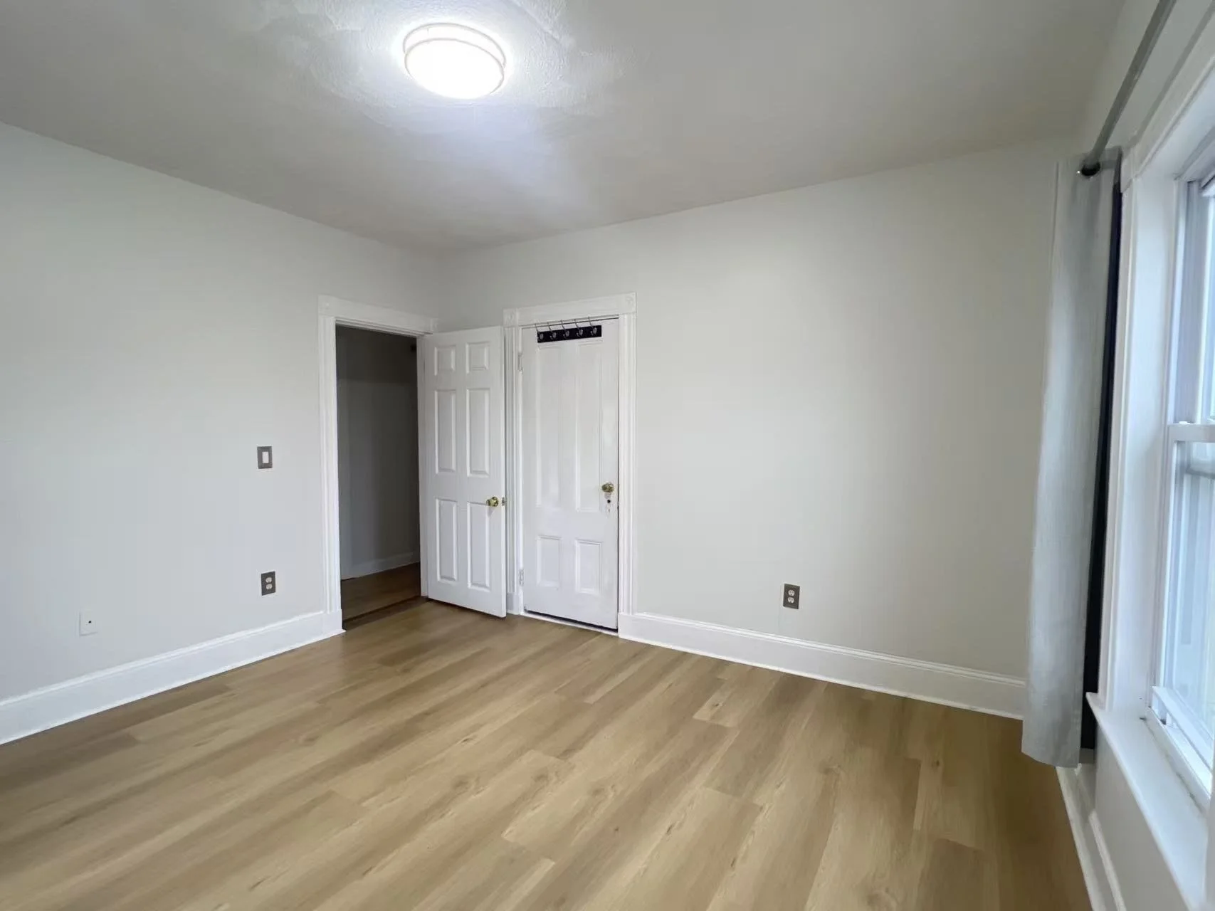4 bed, 1 bath apartment for rent at 51 Prospect Unit SF, Quincy — photo 10 of 12