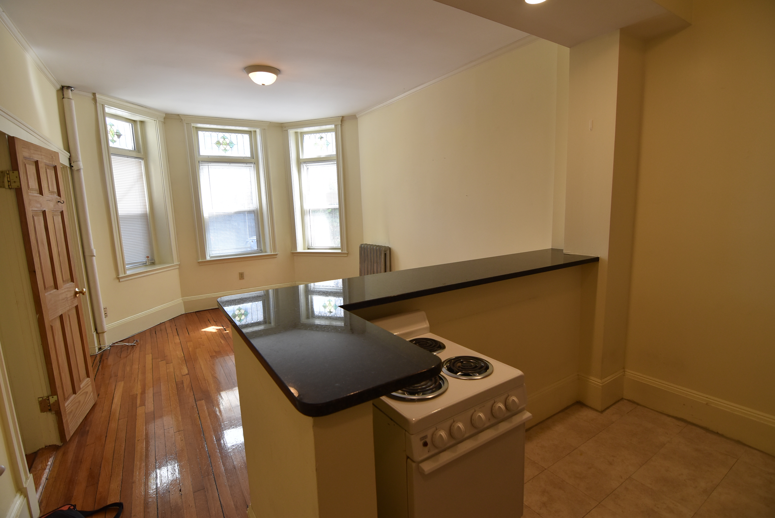 1 bed, 1 bath apartment for rent at 51 Queensberry St Unit 2, Fenway — photo 2 of 11
