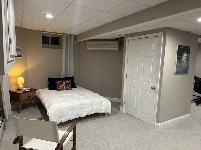 Studio bed, 1 bath apartment for rent at 51 Rangeley Rd Unit 1, Arlington — photo 12 of 19