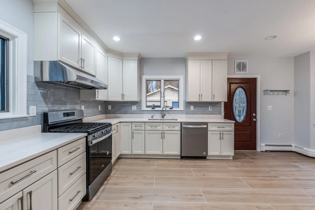 3 bed, 2 bath apartment for rent at 51 Reed Unit 51, North Cambridge — photo 3 of 22