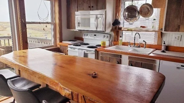 3 bed, 3 bath apartment for rent at 51 Reservation Terr Unit WINTER, Plum Island — photo 8 of 17