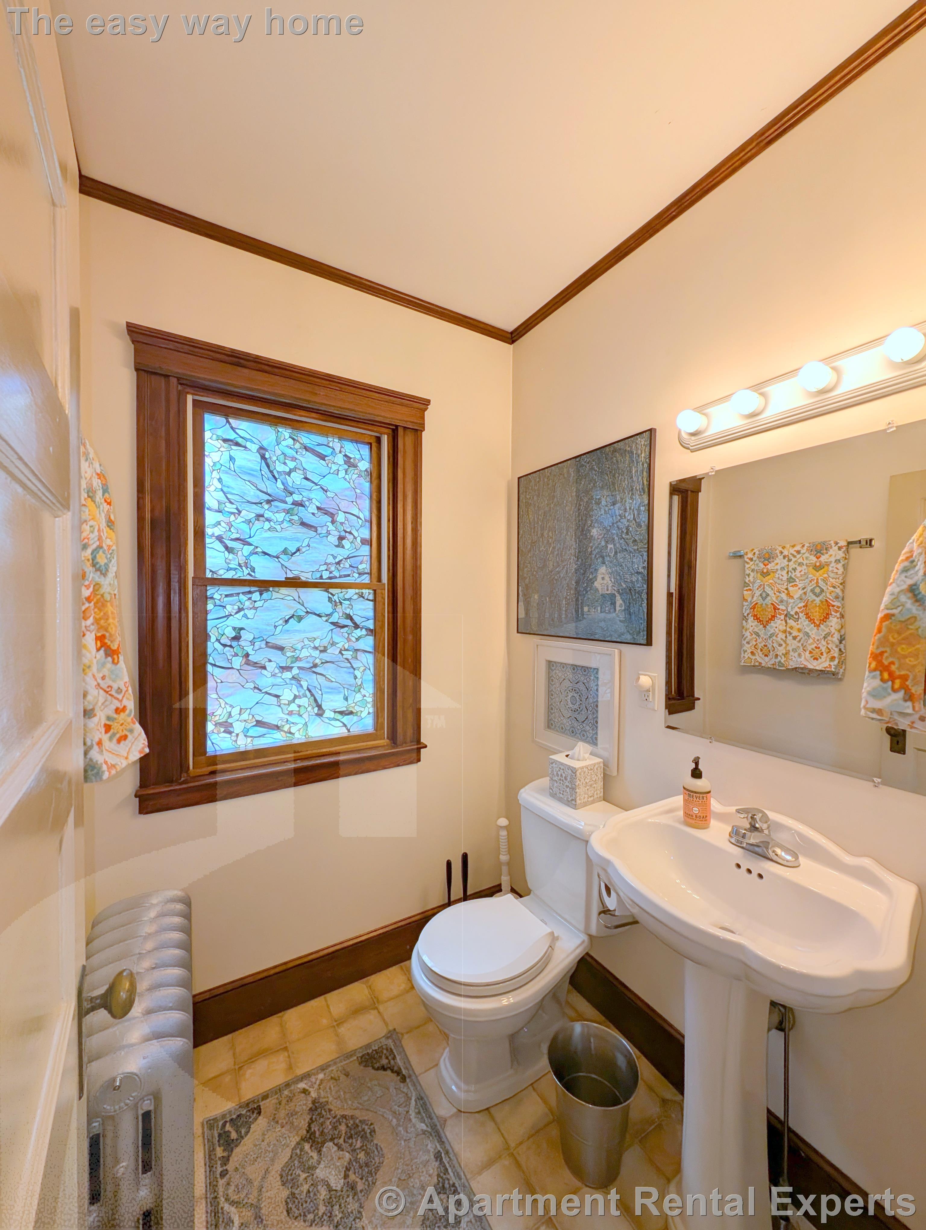 2 bed, 1 bath apartment for rent at 51 Reservoir St Unit 1, Huron Village — photo 8 of 20