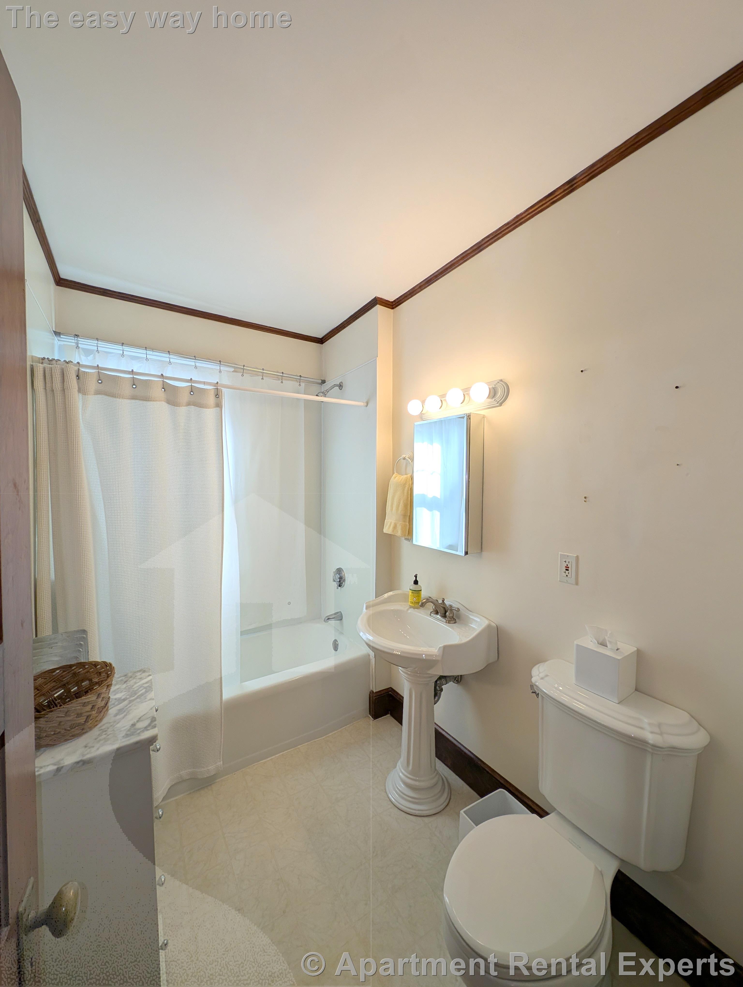 2 bed, 1 bath apartment for rent at 51 Reservoir St Unit 1, Huron Village — photo 16 of 20