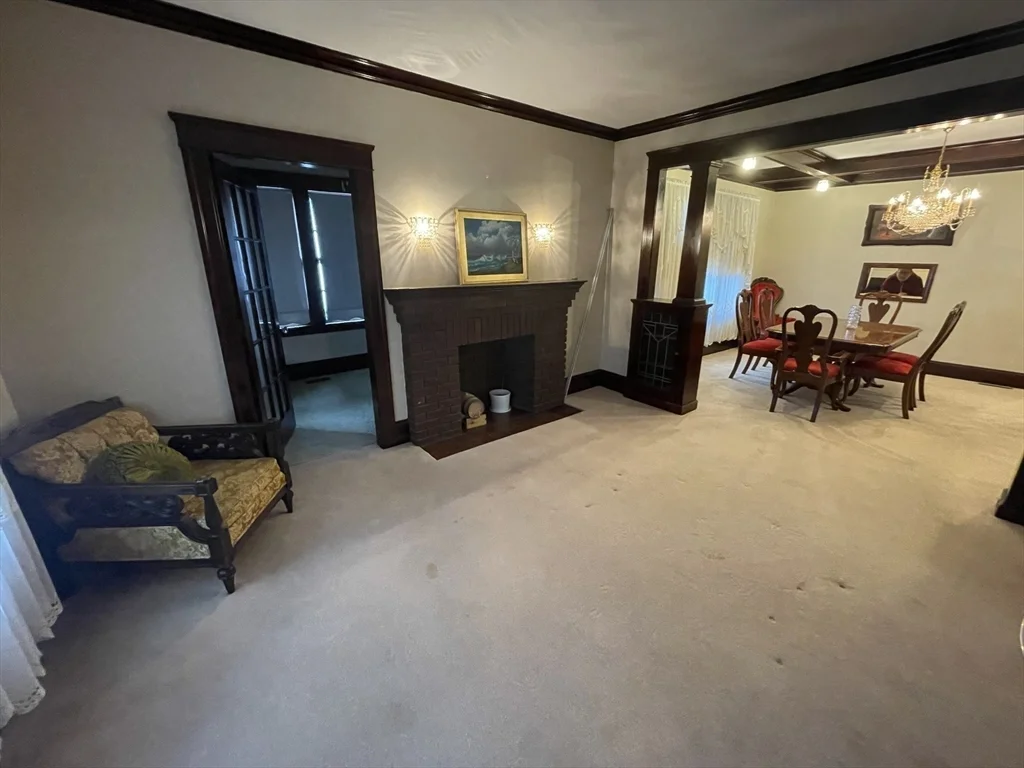 3 bed, 1 bath apartment for rent at 51 Richmond Ave Unit 1, West Side — photo 12 of 17