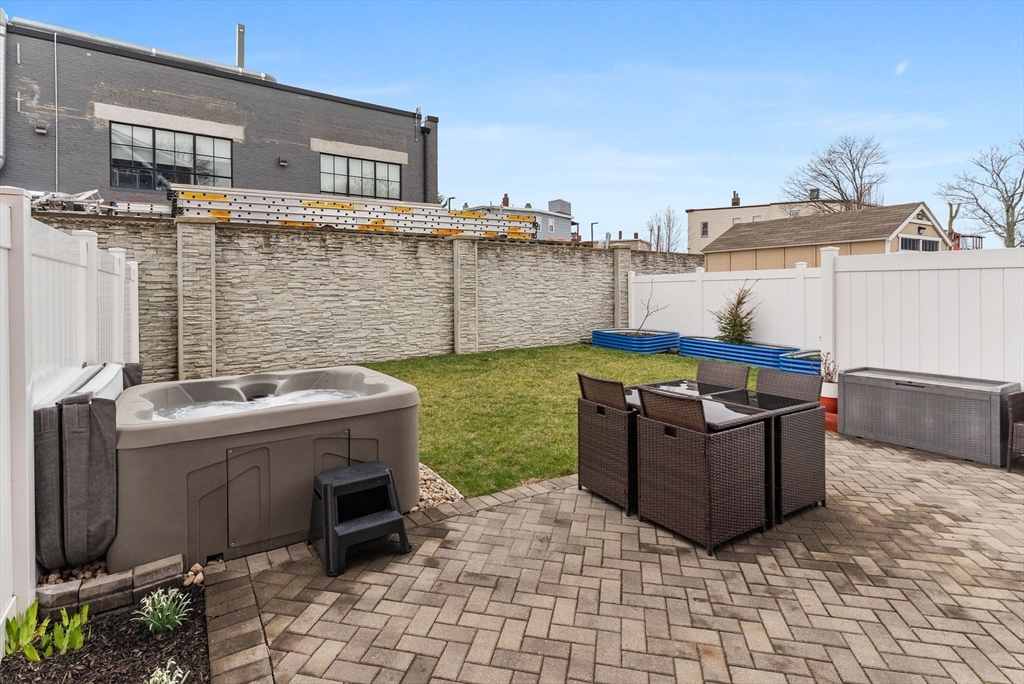 3 bed, 2 bath apartment for rent at 51 Robey Unit 51, Roxbury — photo 23 of 29