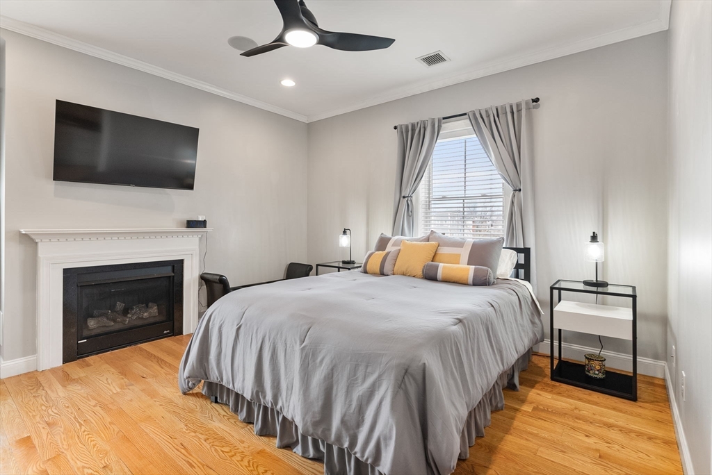 3 bed, 2 bath apartment for rent at 51 Robey Unit 51, Roxbury — photo 17 of 29