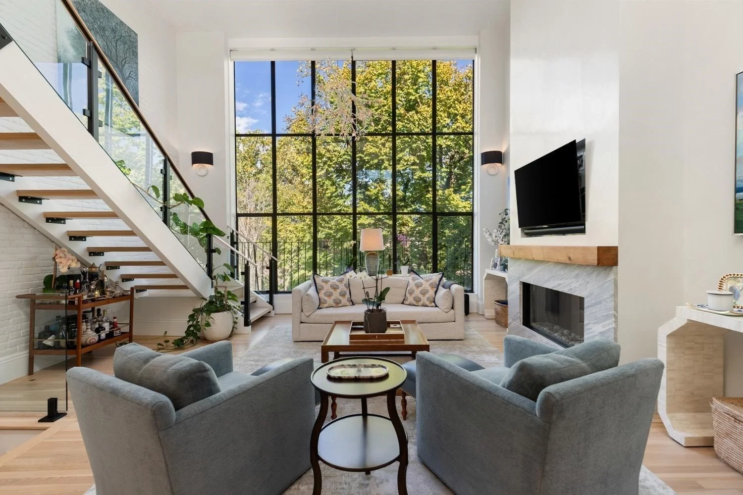 2 bed, 3 bath apartment for rent at 51 Rutland Sq Unit PH, South End