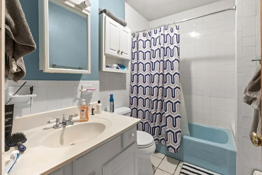 2 bed, 1 bath apartment for rent at 51 Sargent Ave Unit 2, Winter Hill — photo 9 of 10