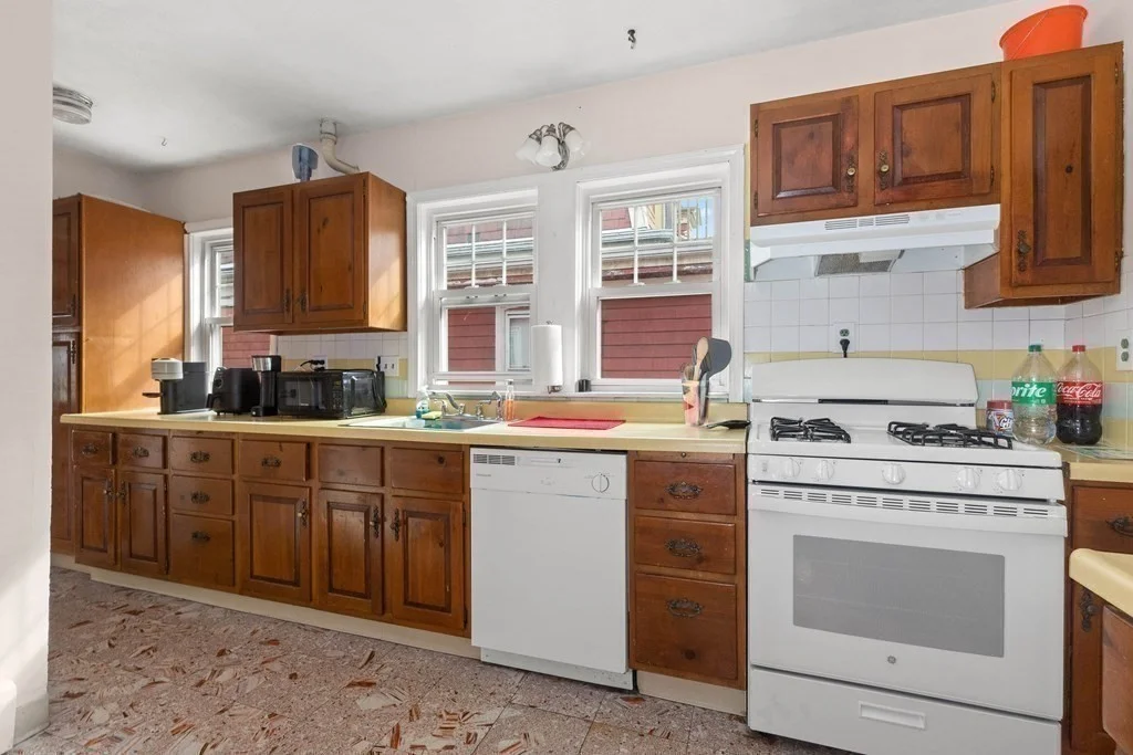 2 bed, 1 bath apartment for rent at 51 Sargent Ave Unit 2, Winter Hill — photo 8 of 10