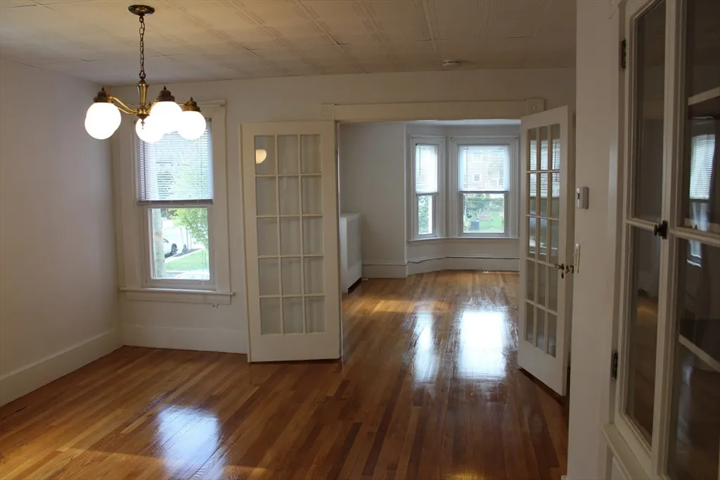 2 bed, 1 bath apartment for rent at 51 School St Unit 2, Union Square — photo 2 of 8