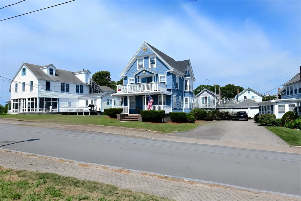 4 bed, 1 bath apartment for rent at 51 South Blvd Unit Weekly, Onset Bay — photo 30 of 31