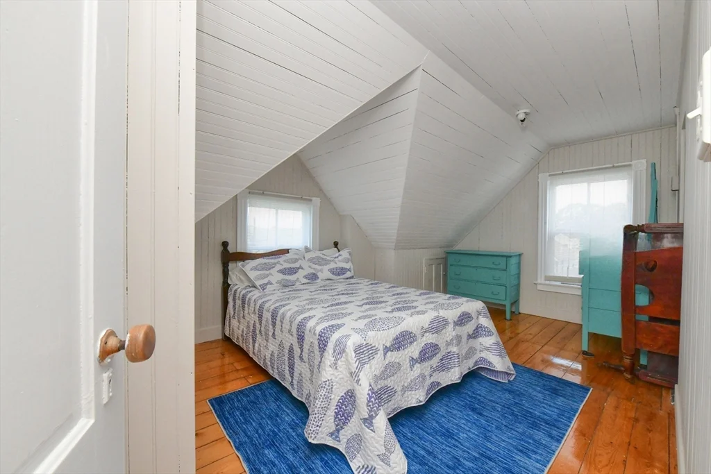 4 bed, 1 bath apartment for rent at 51 South Blvd Unit Weekly, Onset Bay — photo 20 of 31