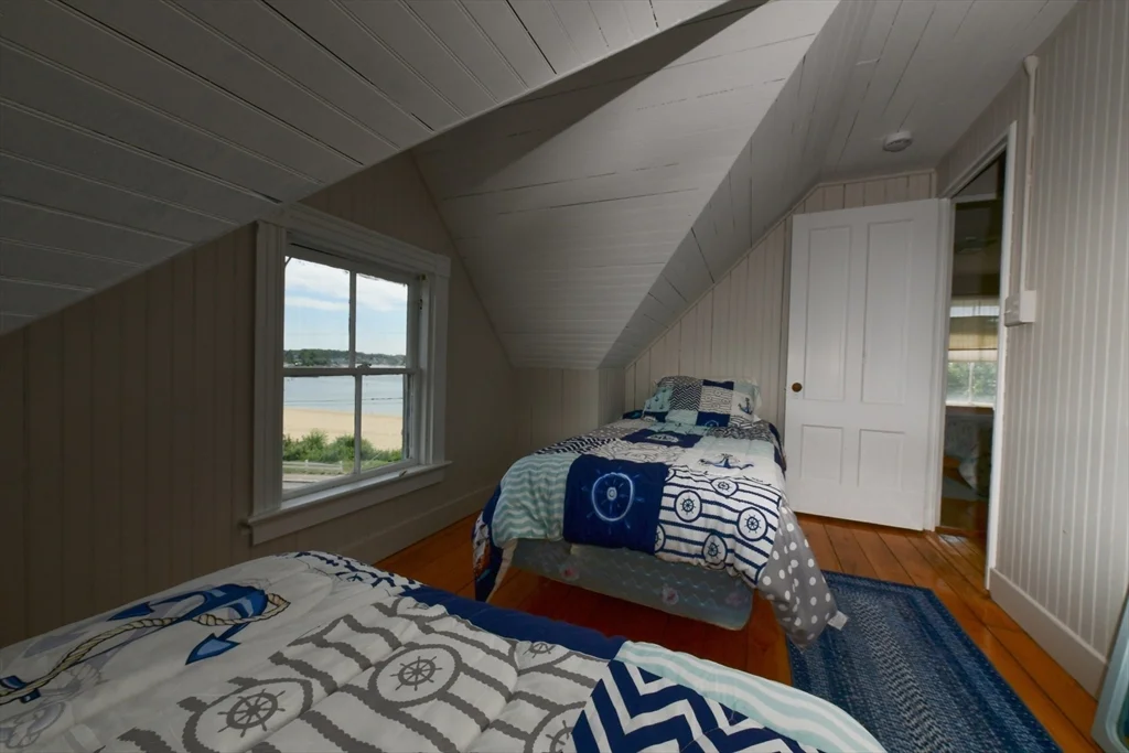 4 bed, 1 bath apartment for rent at 51 South Blvd Unit Weekly, Onset Bay — photo 24 of 31