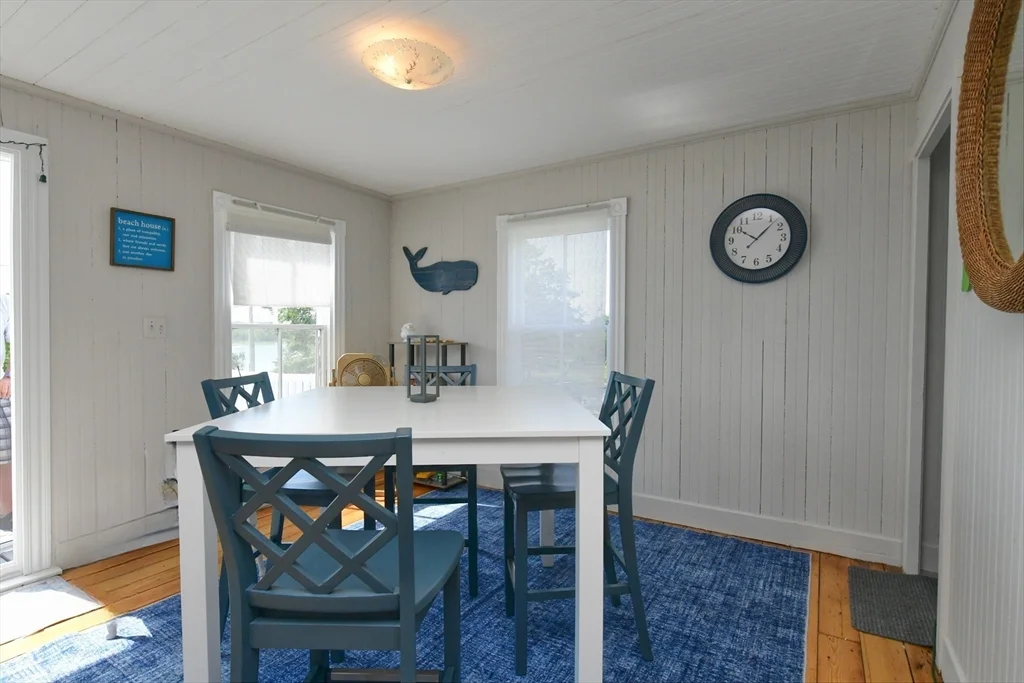 4 bed, 1 bath apartment for rent at 51 South Blvd Unit Weekly, Onset Bay — photo 8 of 31