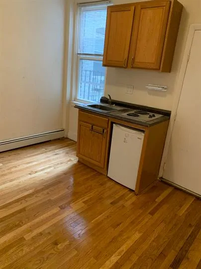 Studio bed, 1 bath apartment for rent at 51 South Huntington Ave Unit 203, Jamaica Plain — photo 2 of 4