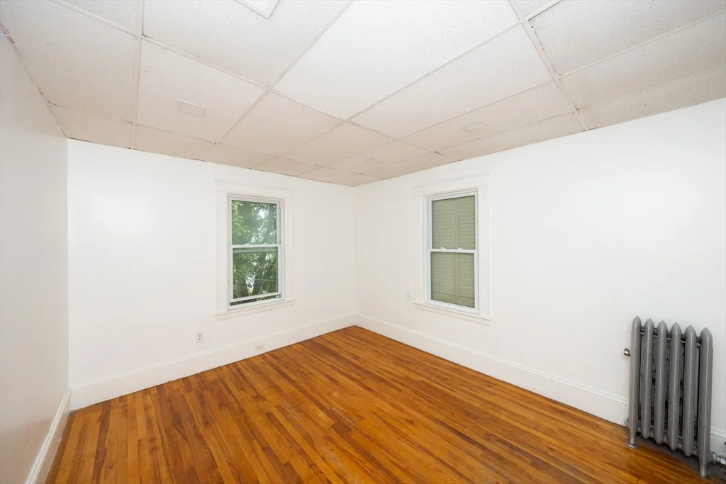 3 bed, 1 bath apartment for rent at 51 South Lenox St Unit 2, Worcester — photo 14 of 17