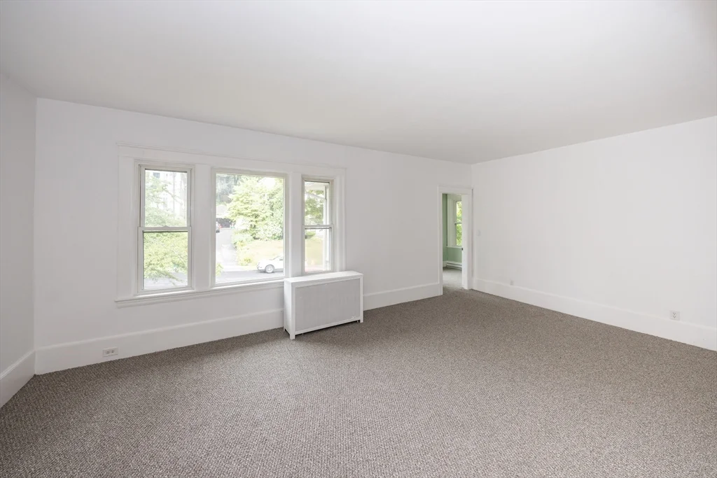 3 bed, 1 bath apartment for rent at 51 South Lenox St Unit 2, Worcester — photo 7 of 17