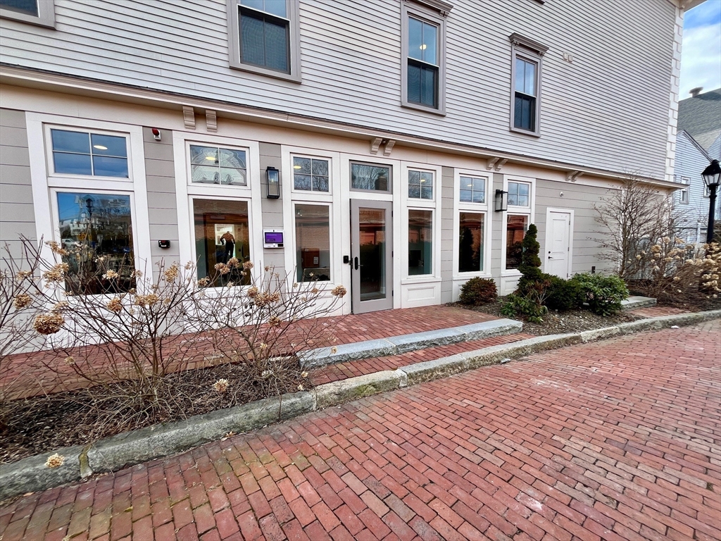 1 bed, 1 bath apartment for rent at 51 South St Unit 204, Hingham