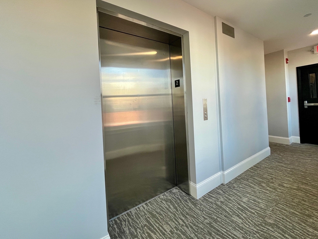 1 bed, 1 bath apartment for rent at 51 South St Unit 204, Hingham — photo 12 of 14