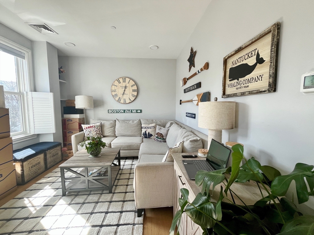 1 bed, 1 bath apartment for rent at 51 South St Unit 204, Hingham — photo 3 of 14