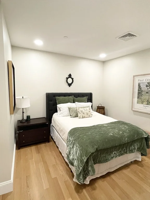 2 bed, 1 bath apartment for rent at 51 South St Unit 302, Hingham — photo 11 of 17