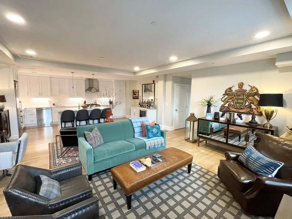 2 bed, 1 bath apartment for rent at 51 South St Unit 302, Hingham — photo 5 of 17