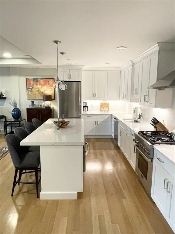 2 bed, 1 bath apartment for rent at 51 South St Unit 302, Hingham — photo 2 of 17