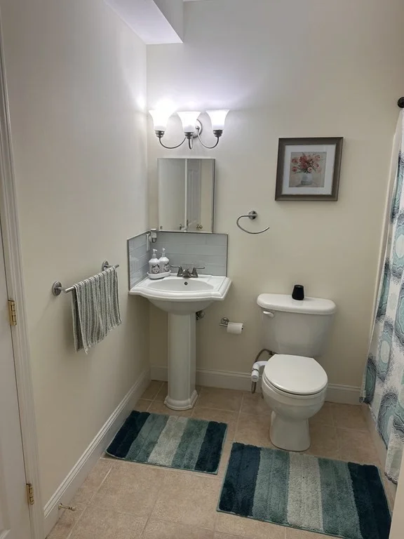 2 bed, 2 bath apartment for rent at 51 Taylor St Unit 4, Waltham — photo 10 of 30
