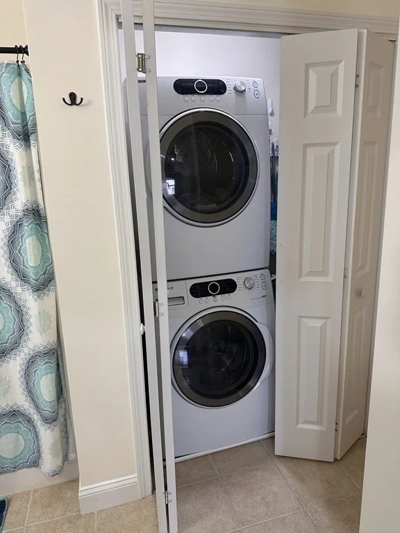 2 bed, 2 bath apartment for rent at 51 Taylor St Unit 4, Waltham — photo 9 of 30