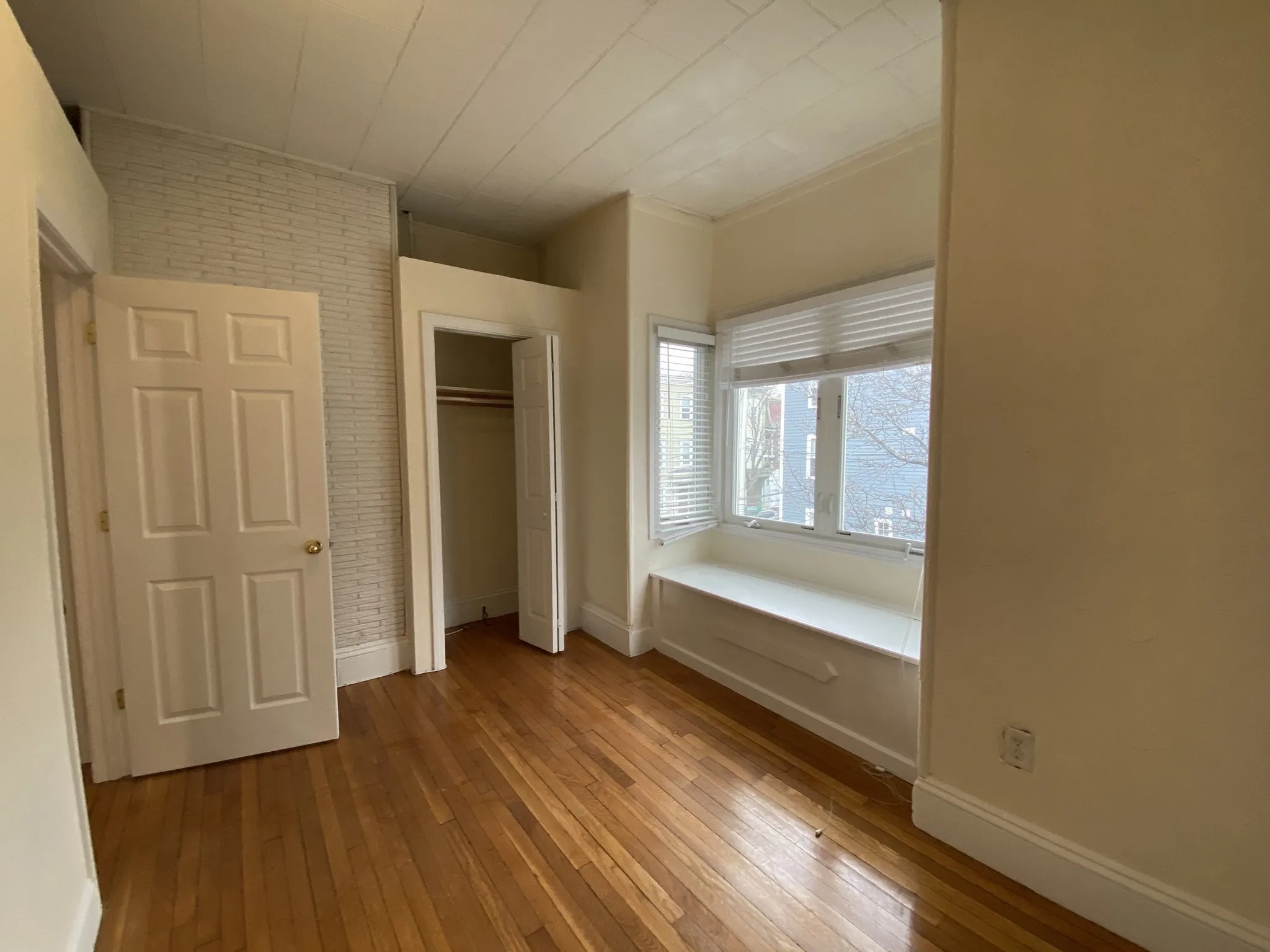 3 bed, 1 bath apartment for rent at 51 Telegraph St Unit 2, South Boston — photo 16 of 25